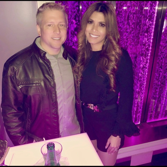 Let’s be friends! Connect on IG @arielsadambekaln - Picture 6 of 7